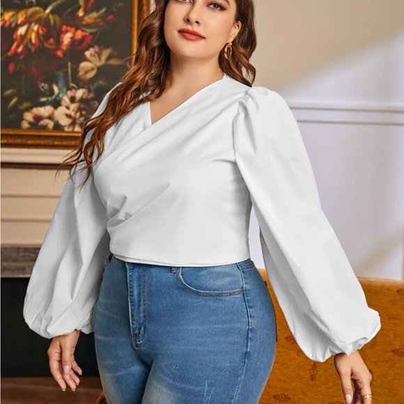 🌵3 for $12🌵 Sexy tie top - Picture 2 of 8